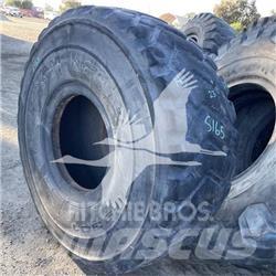  MAXAM 26.5R25 Tires, wheels and rims