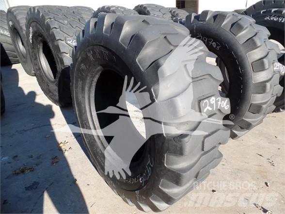Titan 17.5x25 Tires, wheels and rims