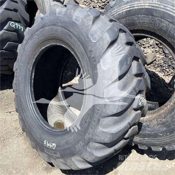 Titan 17.5x25 Tires, wheels and rims