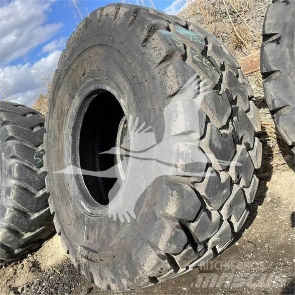 Titan 20.5R25 Tires, wheels and rims