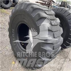Titan 23.5x25 Tires, wheels and rims