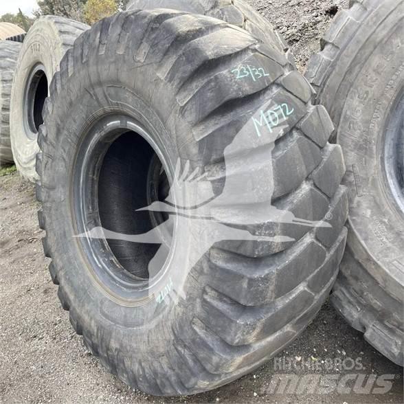 Titan 23.5x25 Tires, wheels and rims