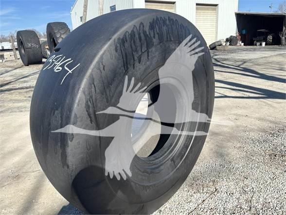 Titan 23.5x25 Tires, wheels and rims