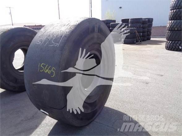 Titan 26.5x25 Tires, wheels and rims