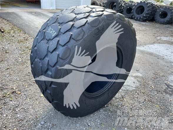Titan 28LX26 Tires, wheels and rims