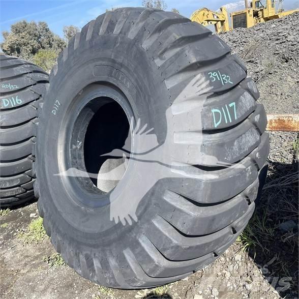 Titan 29.5x25 Tires, wheels and rims