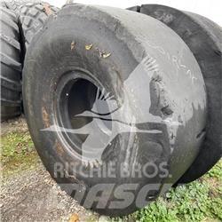 Toyo 26.5X25 Tires, wheels and rims