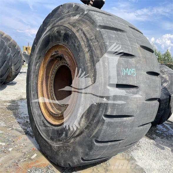 Toyo 40/65X39 Tires, wheels and rims
