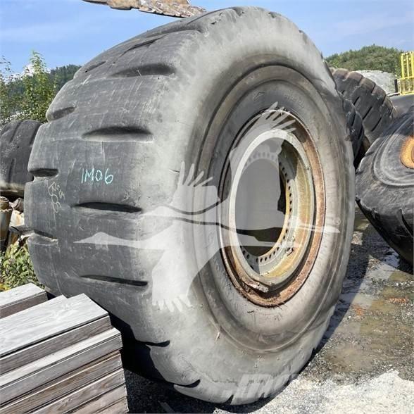 Toyo 40/65X39 Tires, wheels and rims
