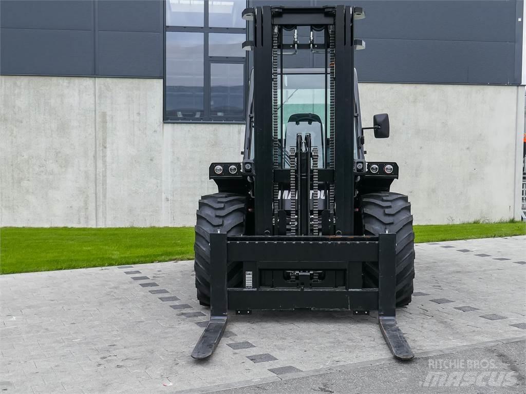 Manitou M 50-4 Rough Terrain Trucks