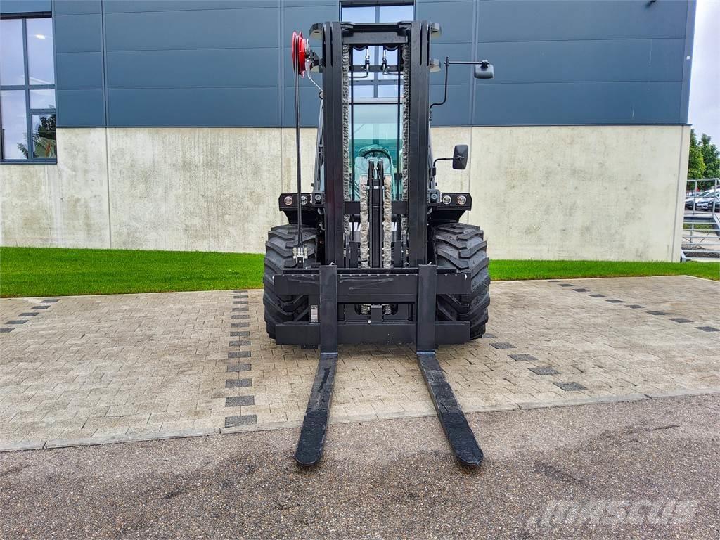 Manitou M 50-4 Rough Terrain Trucks