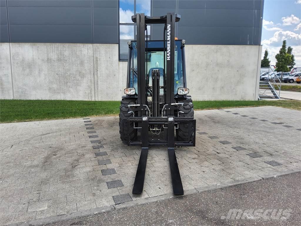 Manitou MC 30-4 Rough Terrain Trucks