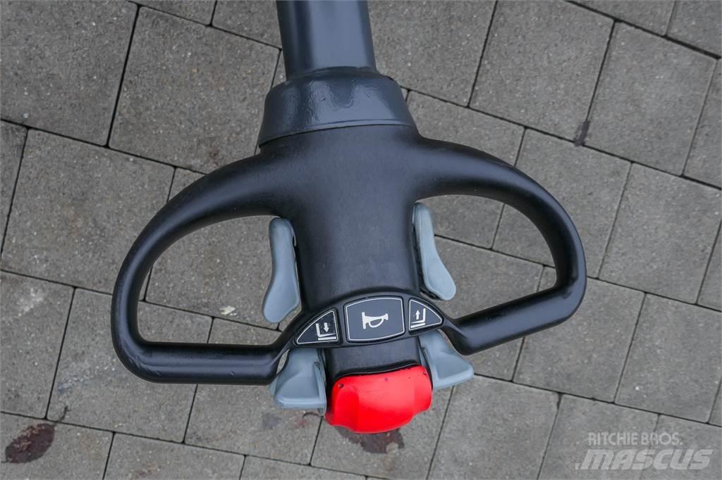 Still EGV 20 LB Pedestrian stacker