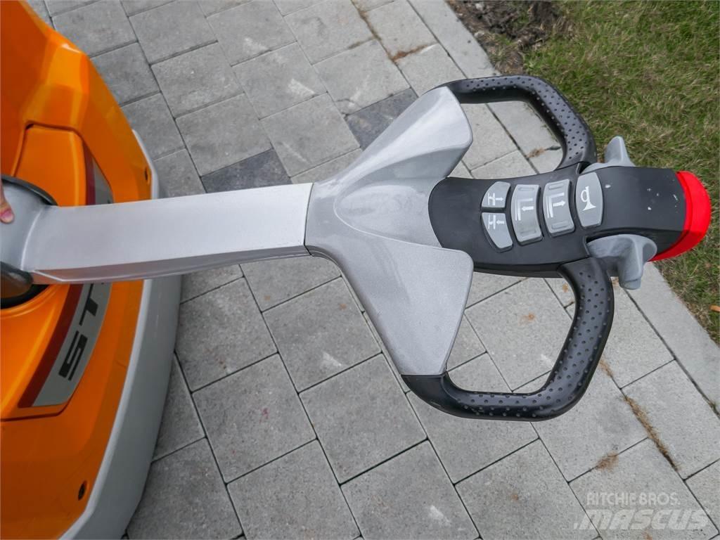 Still EXV 20i Pedestrian stacker