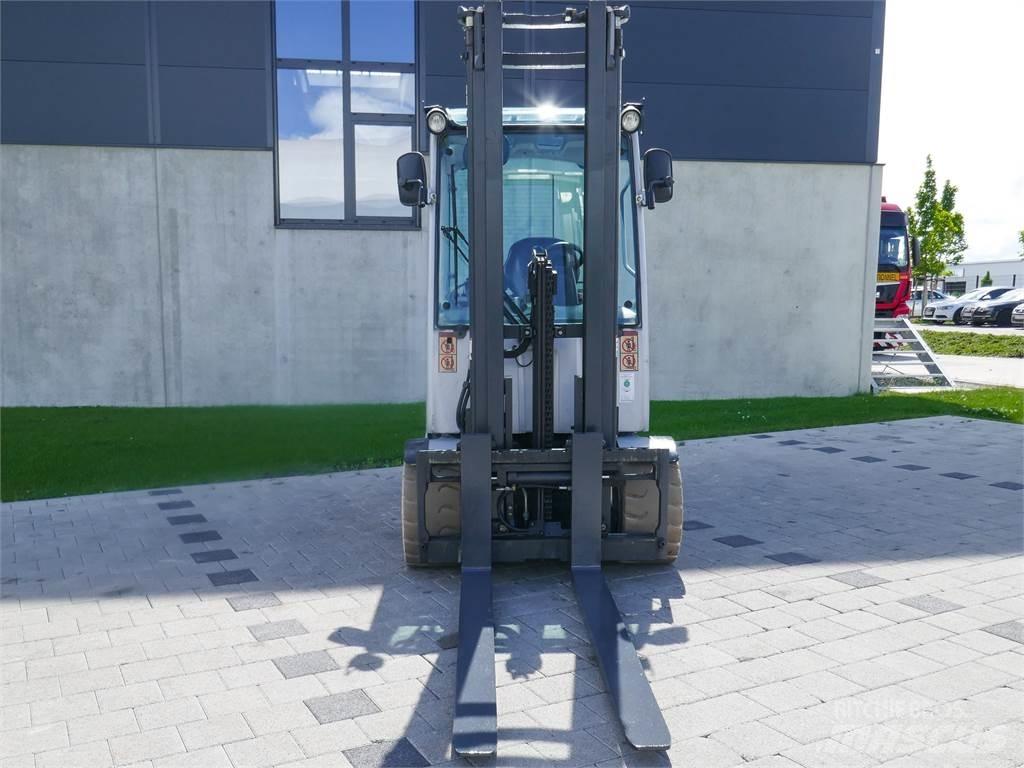 Still RX 60-35 Electric Forklifts