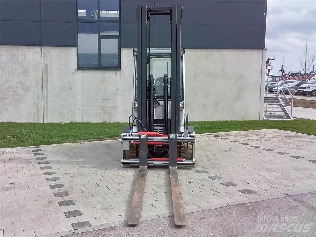 Still RX 60-50 Electric Forklifts