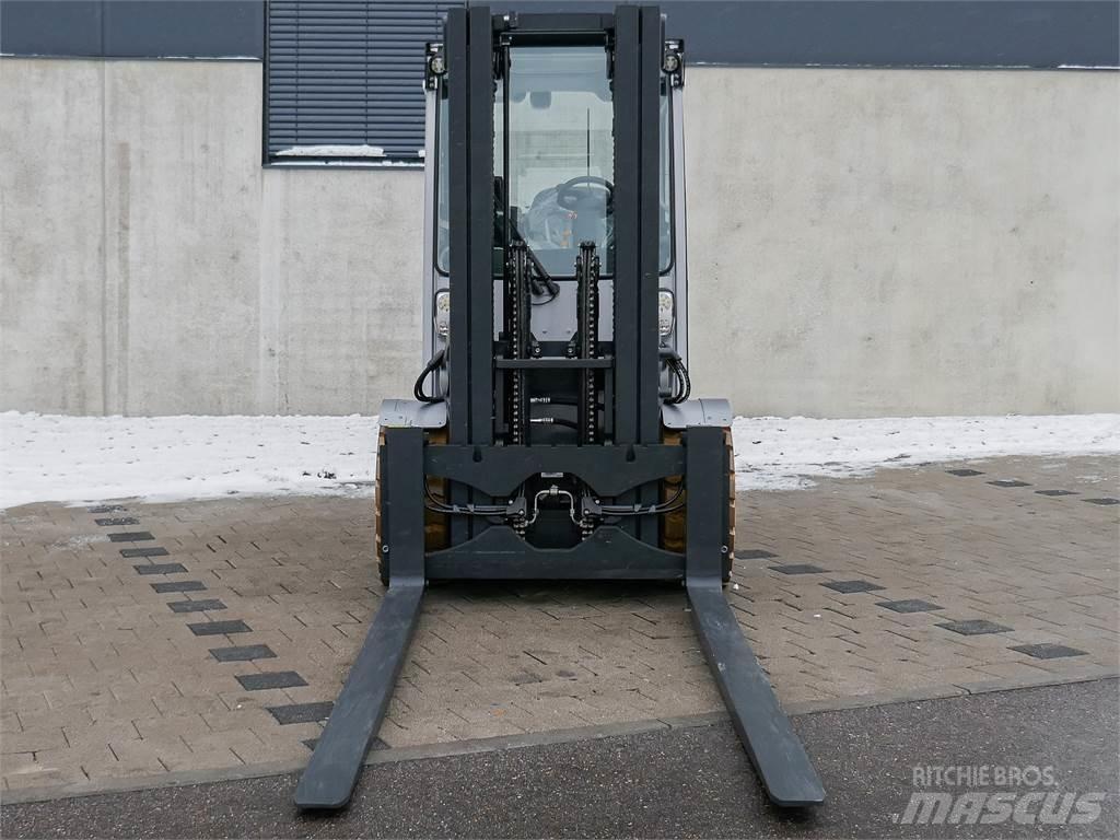 Still RX 60-50 Electric Forklifts
