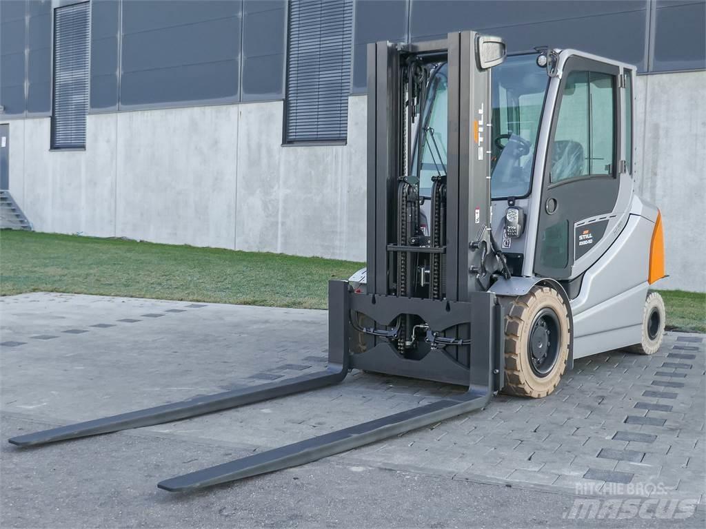 Still RX 60-50 Electric Forklifts
