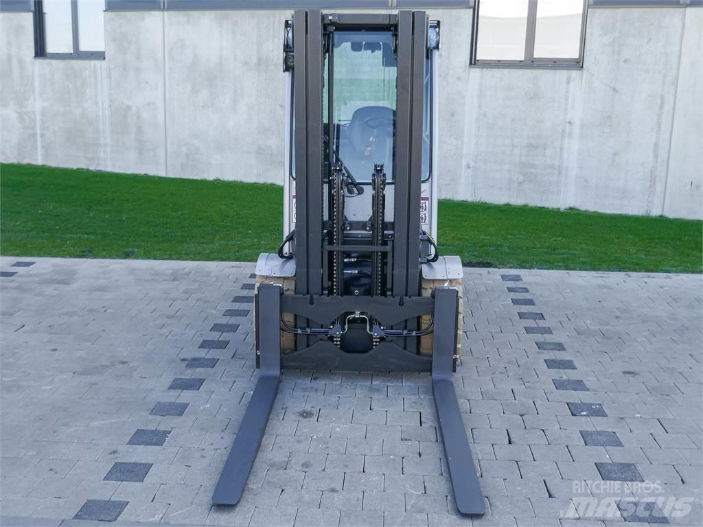 Still RX 60-50 Electric Forklifts