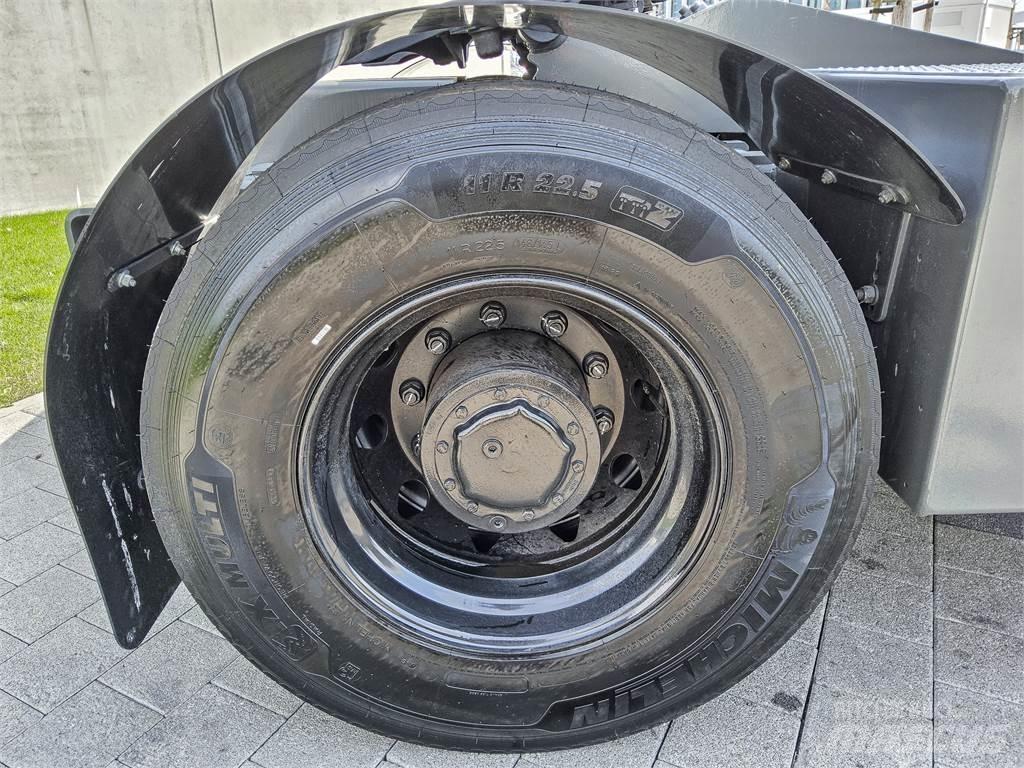 Terberg YT 220 Shunt Trucks
