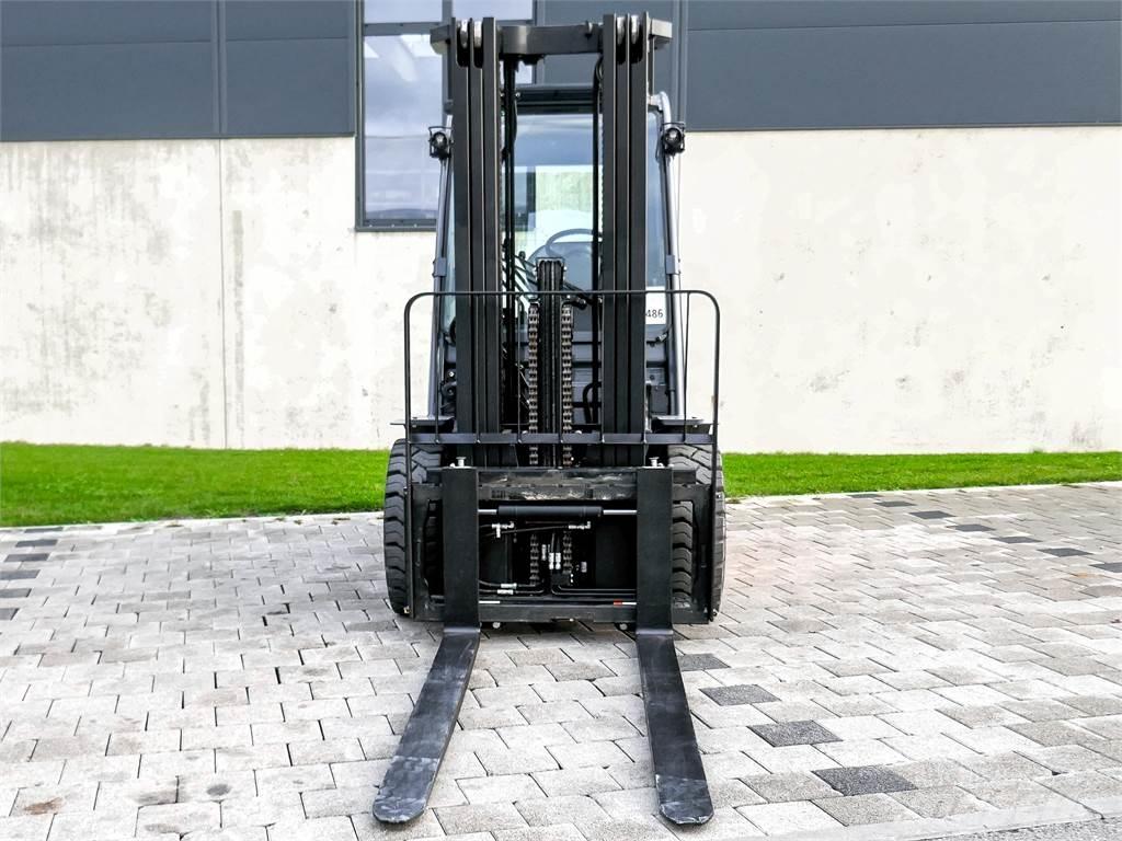 Toyota 52-8FDJF35 Diesel Forklifts