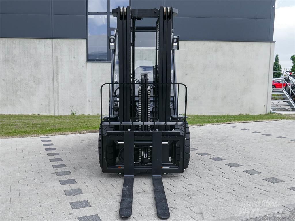Toyota 52-8FDJF35 Diesel Forklifts