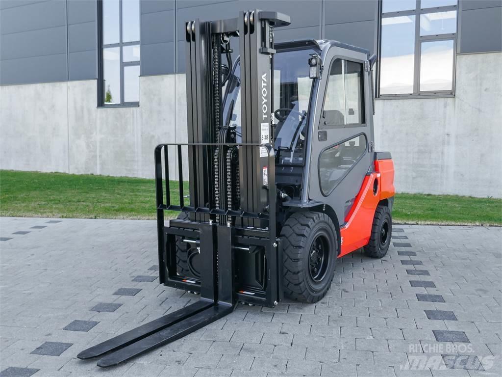 Toyota 52-8FDJF35 Diesel Forklifts