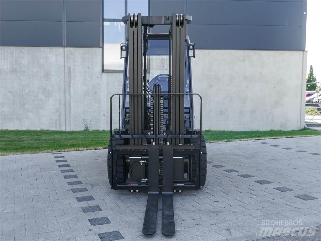 Toyota 52-8FDJF35 Diesel Forklifts