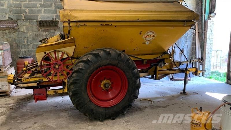 Bredal B 4 Mineral spreaders