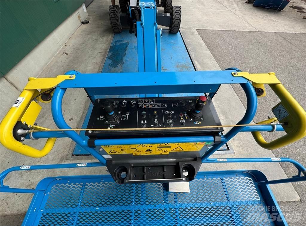 Genie S-45 XC Articulated boom lifts