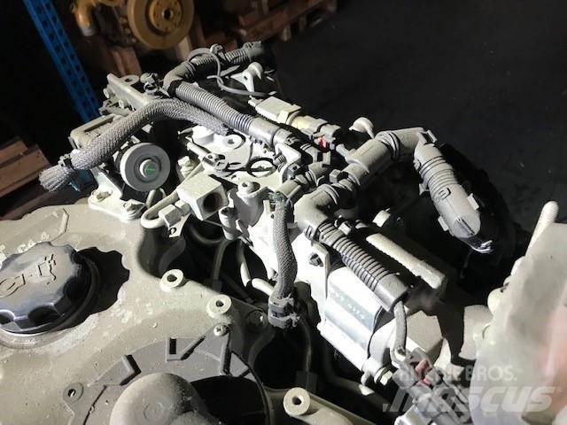 CAT C4.4 Engines