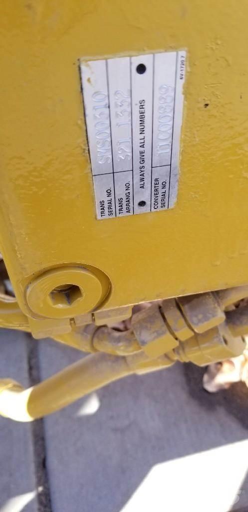 CAT TH35-E81 Transmission