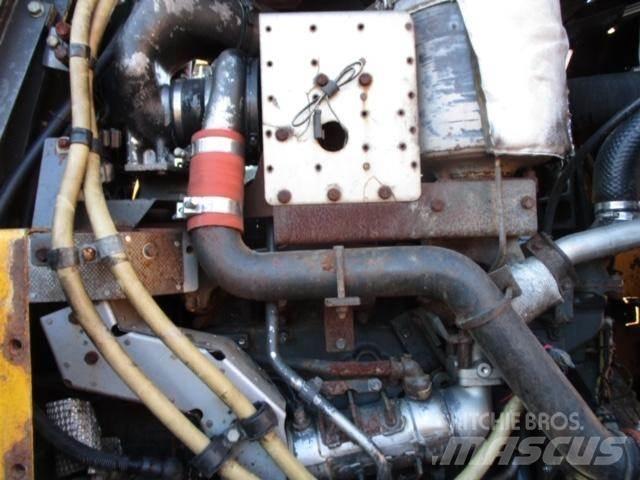 Komatsu SAA6D125E-5 Engines