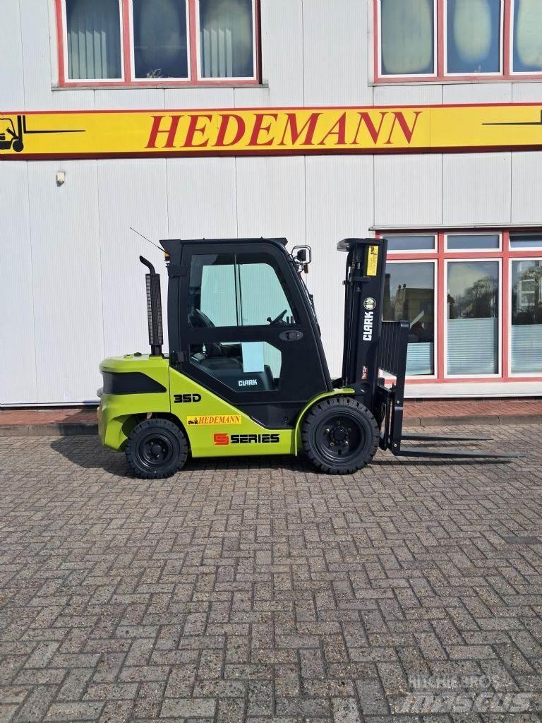 Clark S35D Diesel Forklifts