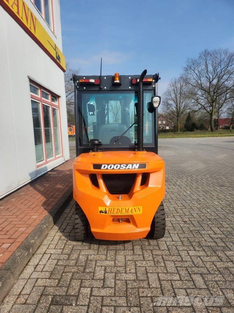 Doosan D30S-7 Diesel Forklifts