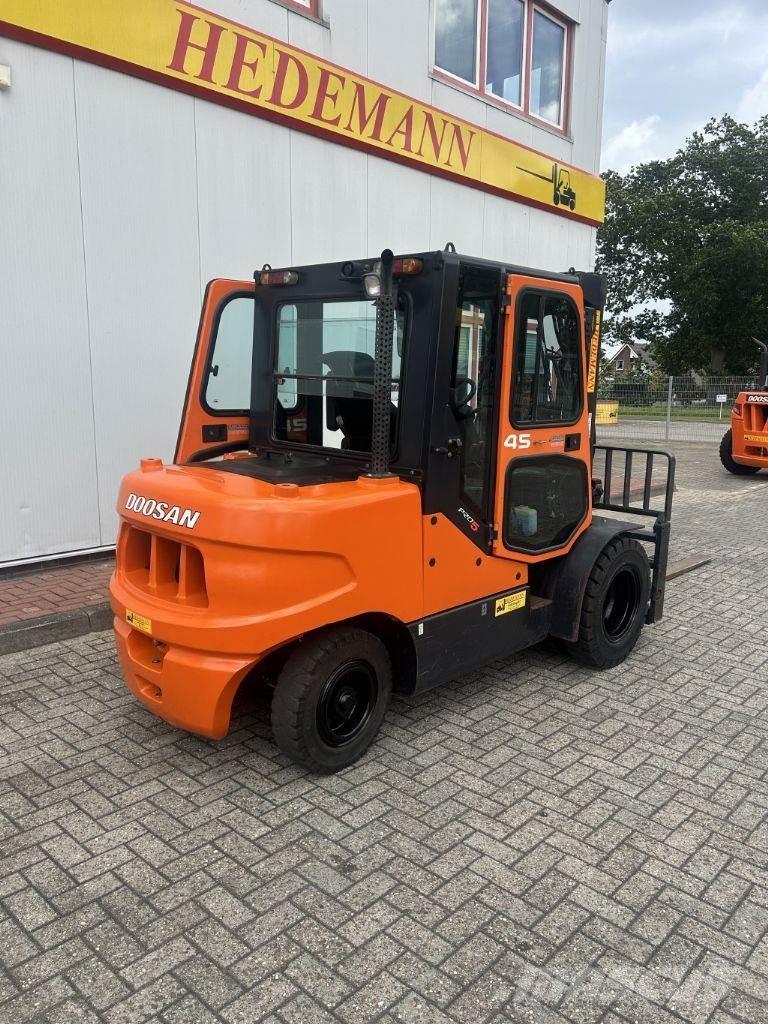 Doosan D45SC-5 Diesel Forklifts
