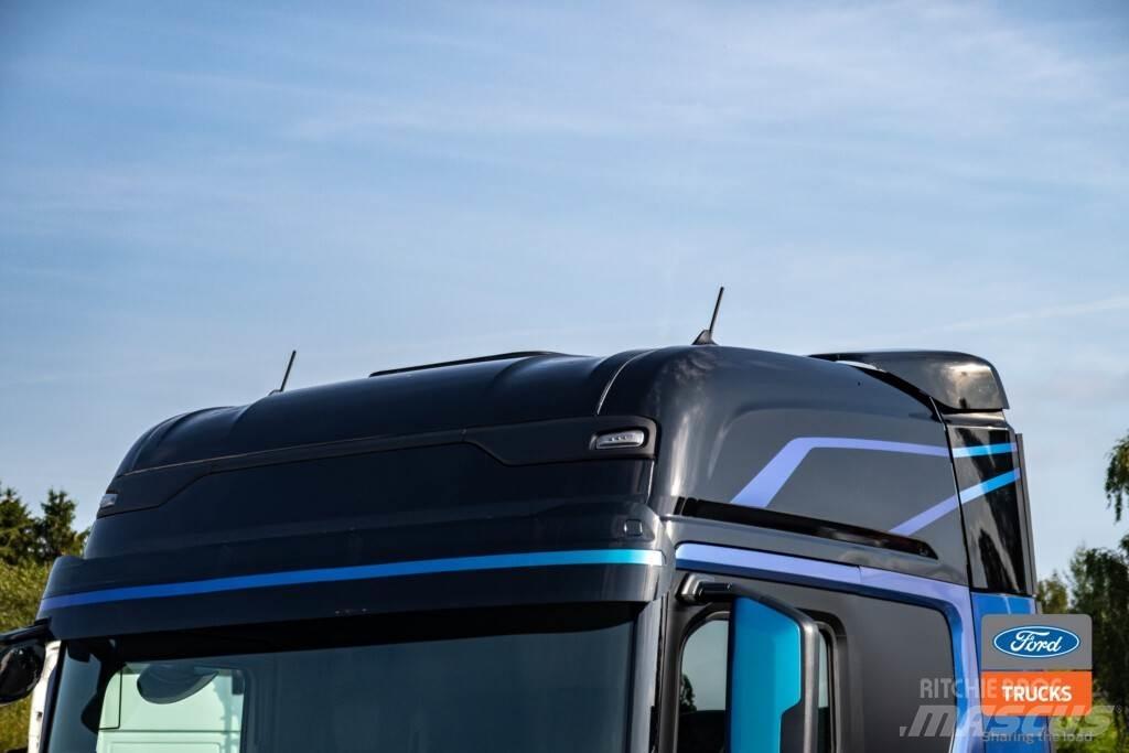 Ford F-MAX 500 4x2 Conventional Trucks / Tractor Trucks