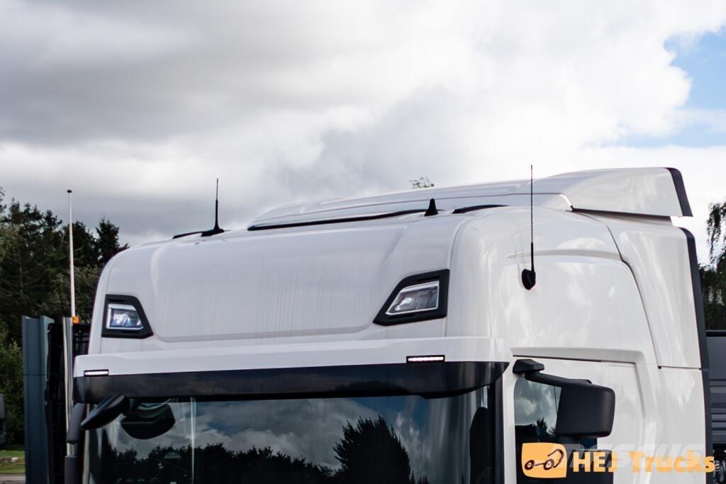 Scania R500 A6x2NB Conventional Trucks / Tractor Trucks