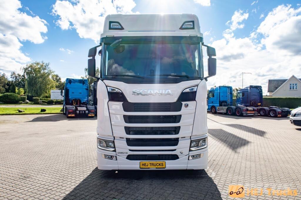 Scania S590 A6x2/4NB Conventional Trucks / Tractor Trucks