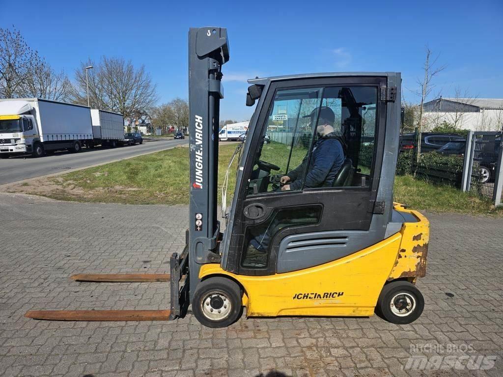 Jungheinrich EFG320 Electric Forklifts