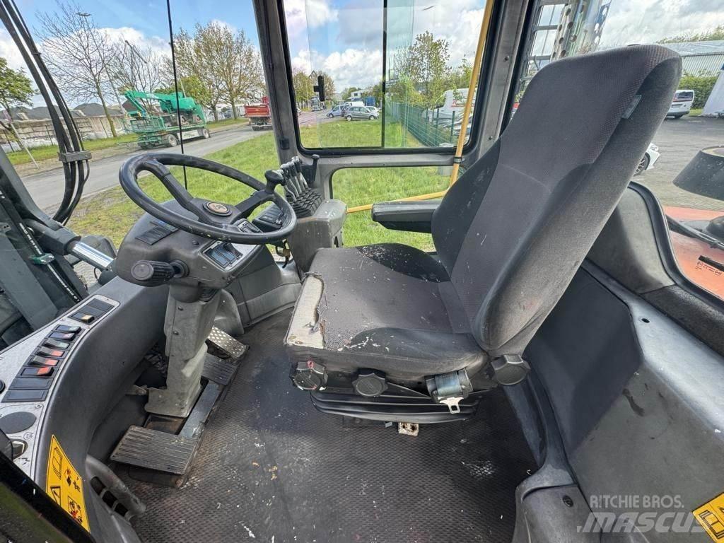 Kalmar DCE160-12 Diesel Forklifts