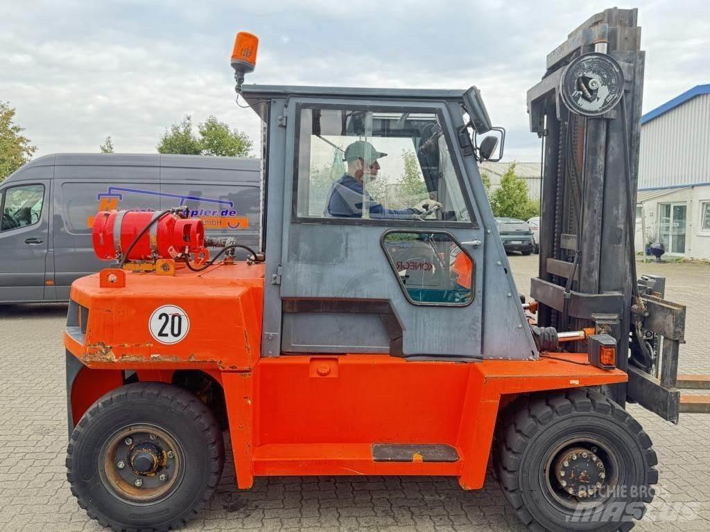 Komatsu FG60-5 LPG trucks