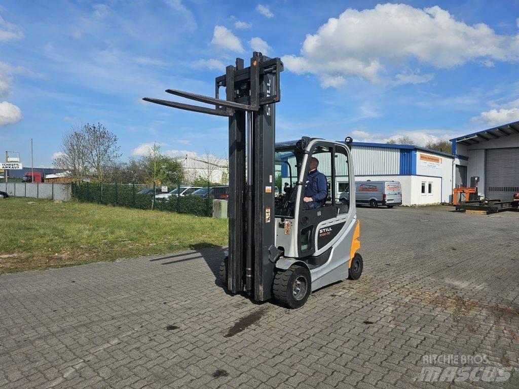 Still RX60-30 Electric Forklifts