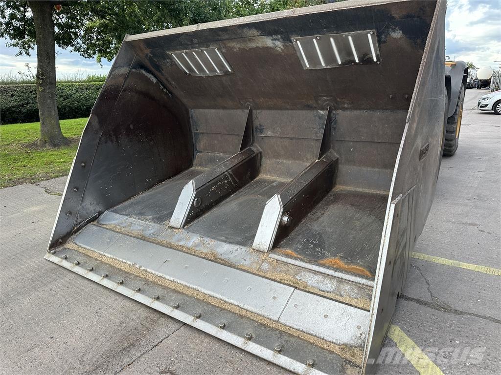  Ulrich Hitip bucket Front Loaders