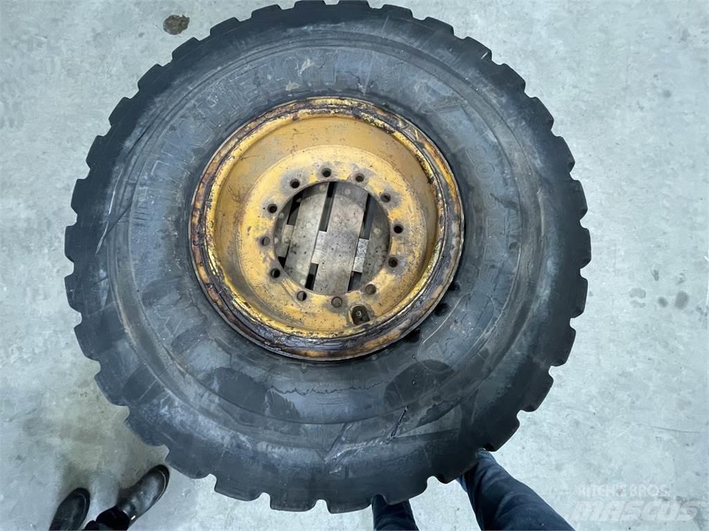  20.5xR25 Dæk på fælg Tires, wheels and rims