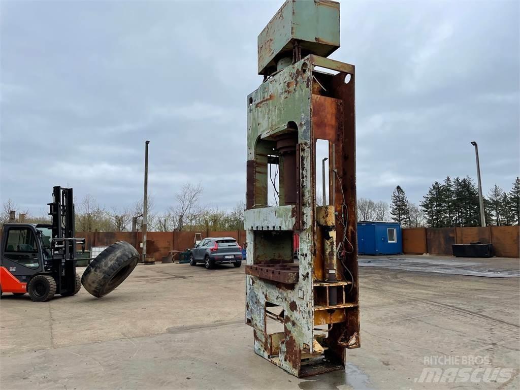  300 ton hydr. presser Other