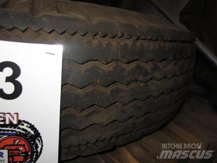  9.00-16 Goodyear dæk - 1 stk. Tires, wheels and rims