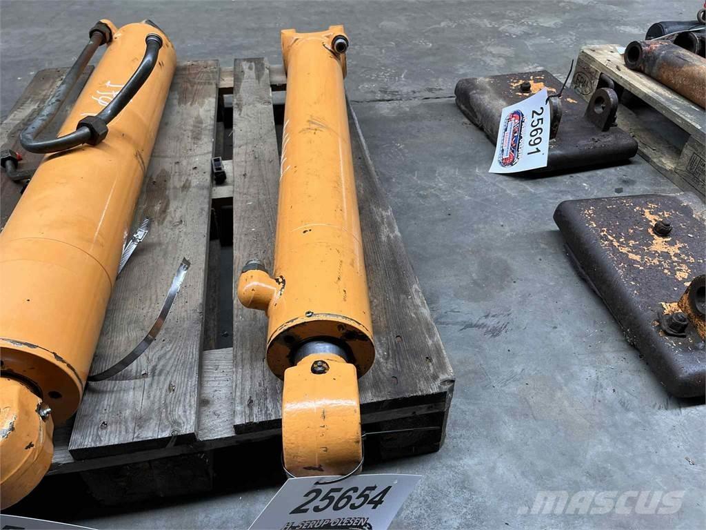 CASE 695SR armcylinder Hydraulics