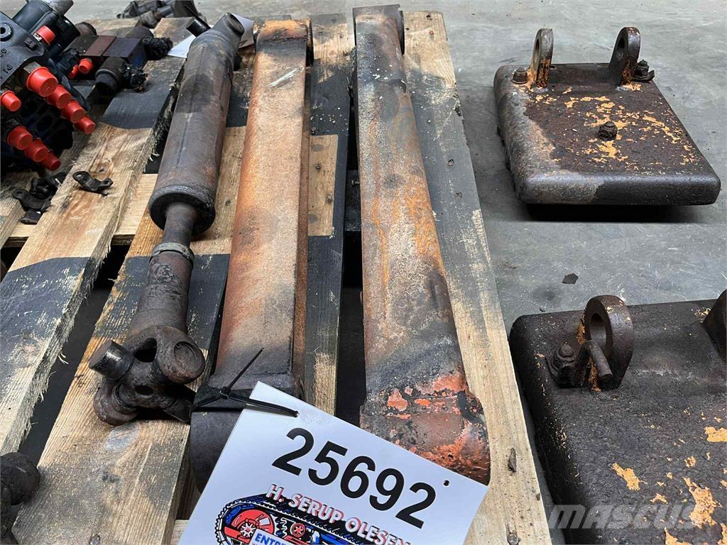 CASE 695SR Link Arm Other