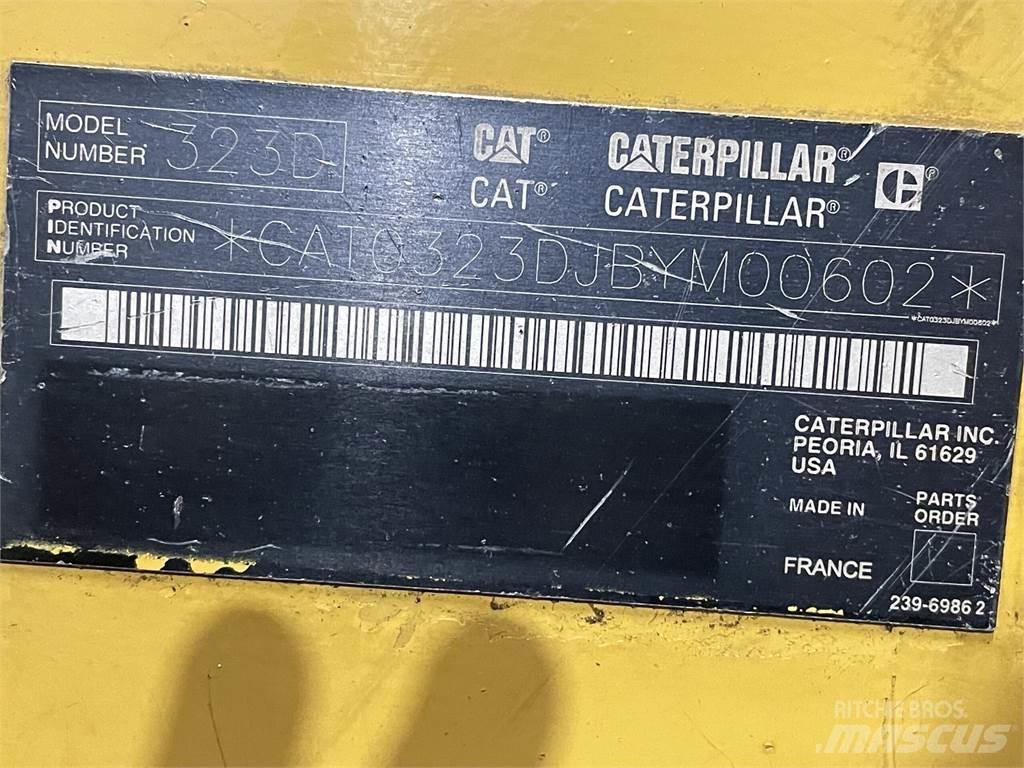 CAT 323D monobom Other